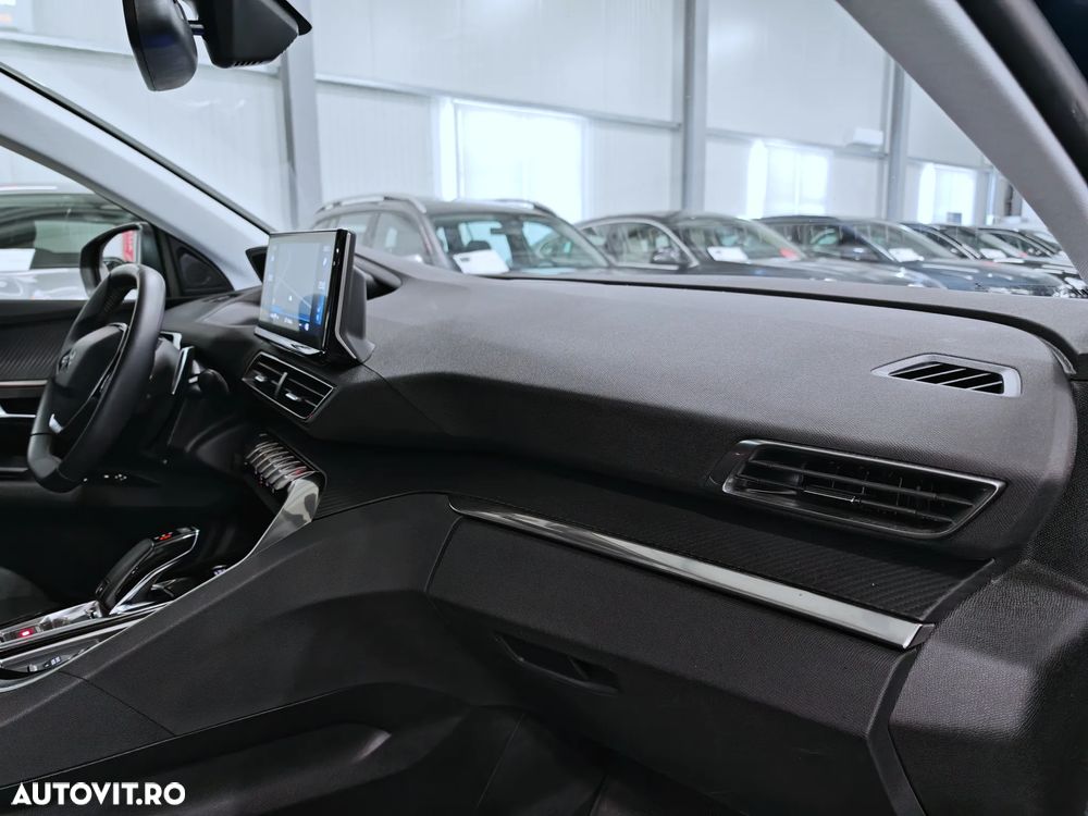 Peugeot 3008 1.2 PureTech S&S EAT8 Allure - 28
