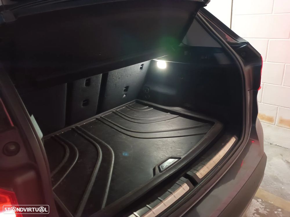 BMW X1 18 d sDrive Auto xLine - 3