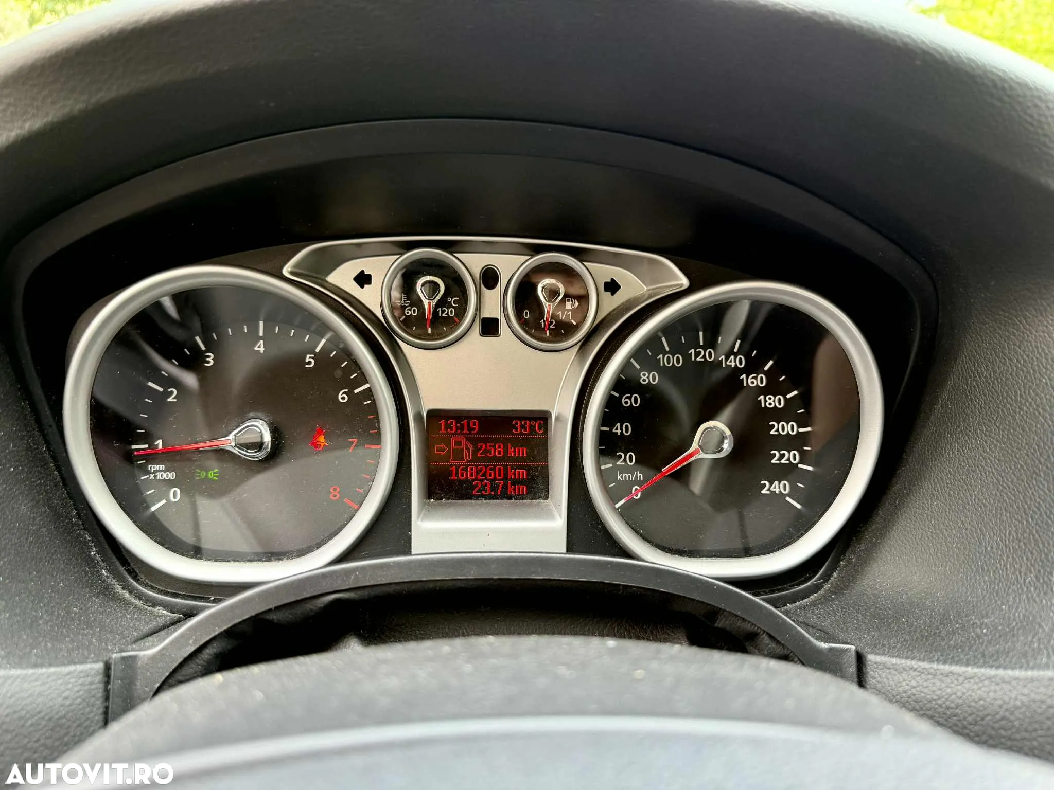 Ford Focus - 10