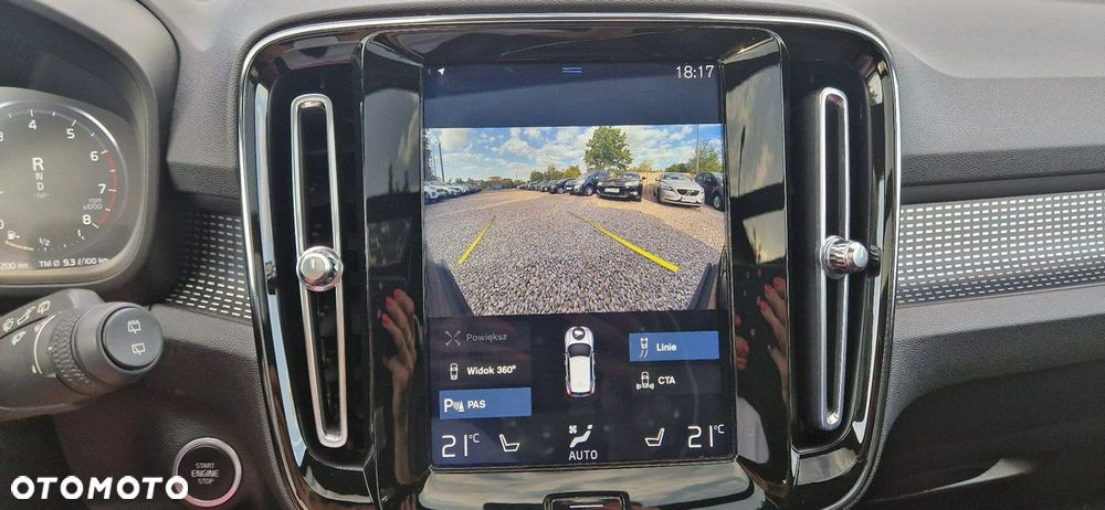 Volvo XC 40 - 38