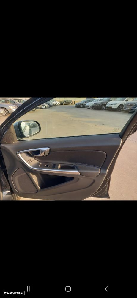 Volvo V60 - 24