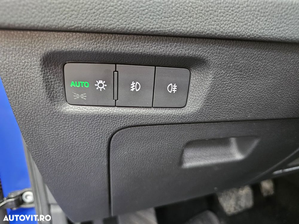 Skoda Octavia 2.0 TDI DSG Ambition - 7