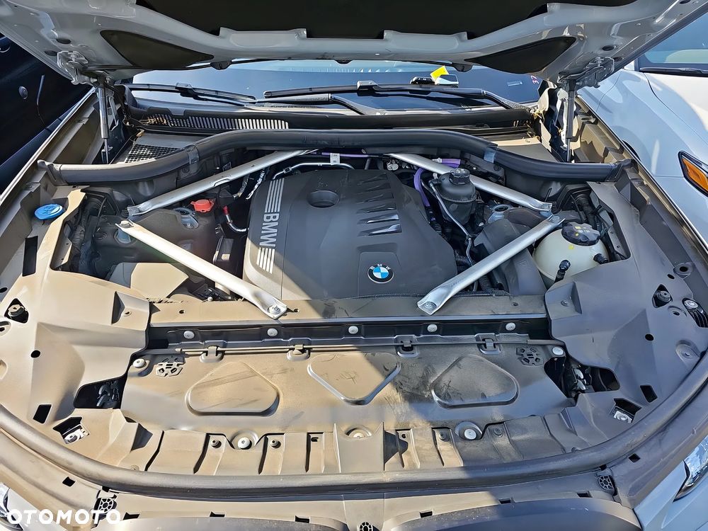 BMW X7 xDrive40i - 13