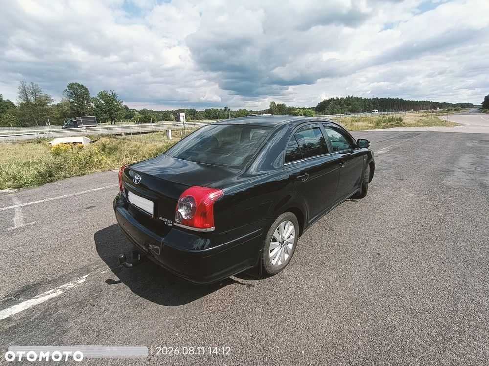 Toyota Avensis 2.0 D-4D Sol - 4
