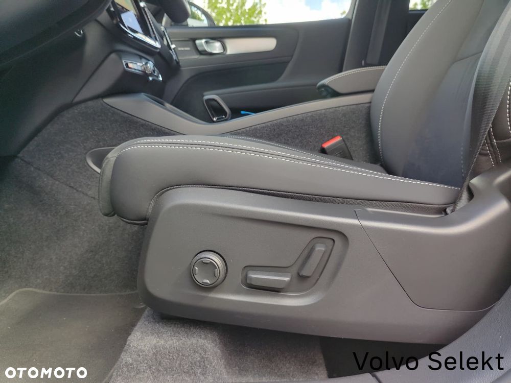 Volvo XC 40 - 18