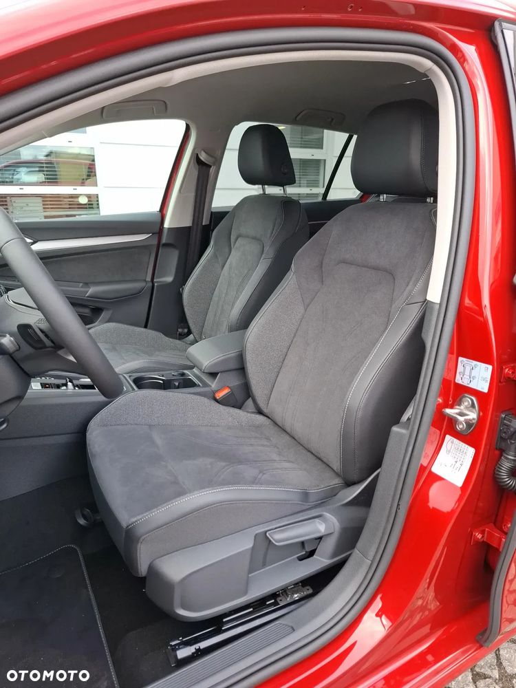 Volkswagen Golf - 12