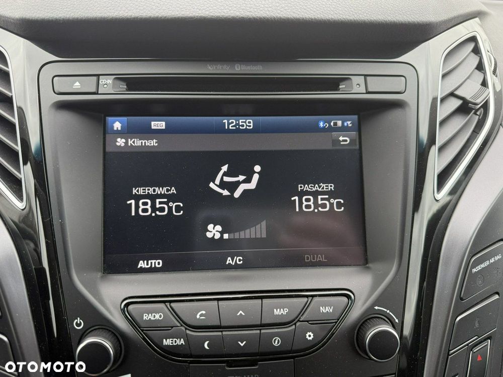 Hyundai i40 Kombi 1.7 CRDi Premium - 22