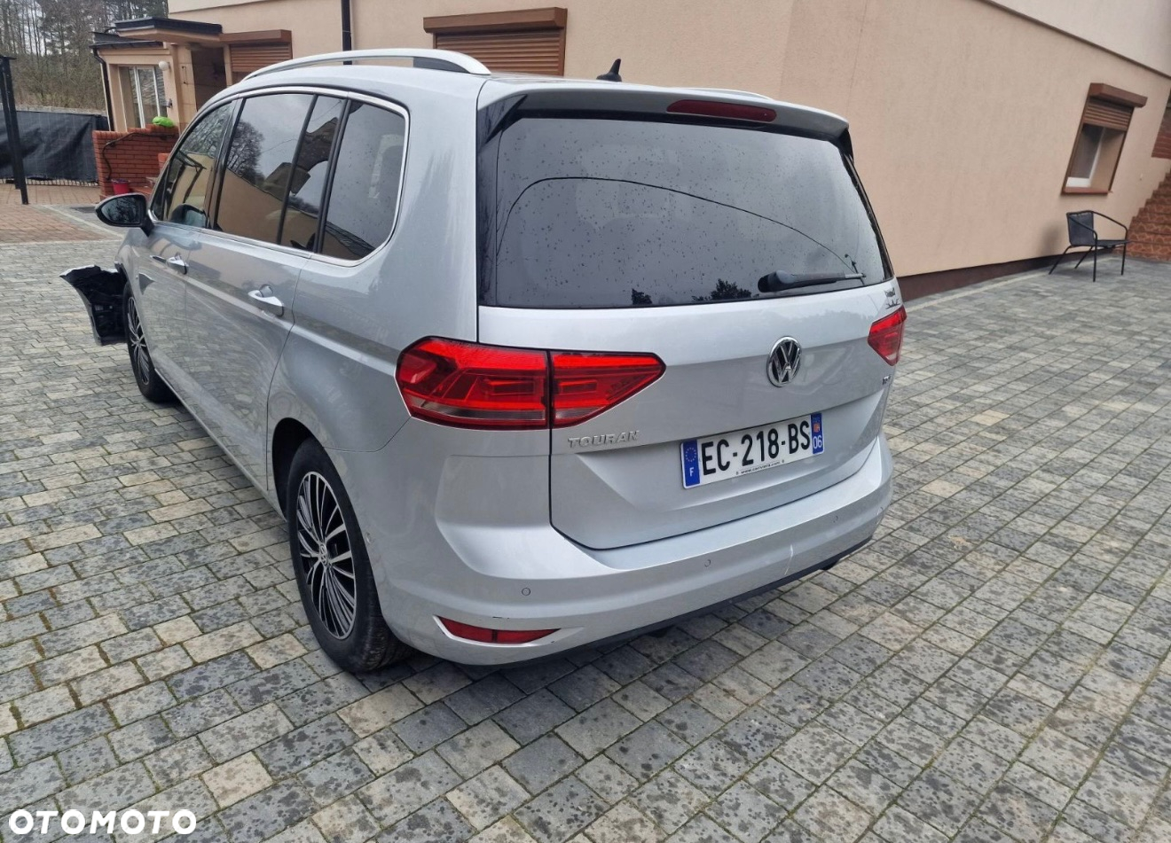 Volkswagen Touran - 4