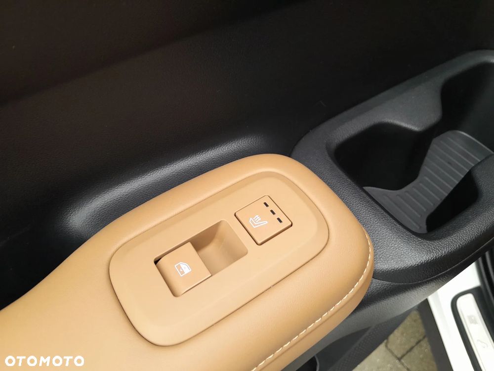 Hyundai Santa Fe 1.6 T-GDI PHEV Platinum 4WD 7os - 31