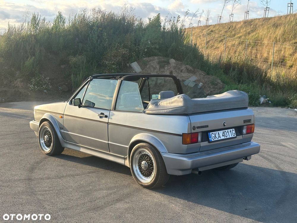 Volkswagen Golf - 8