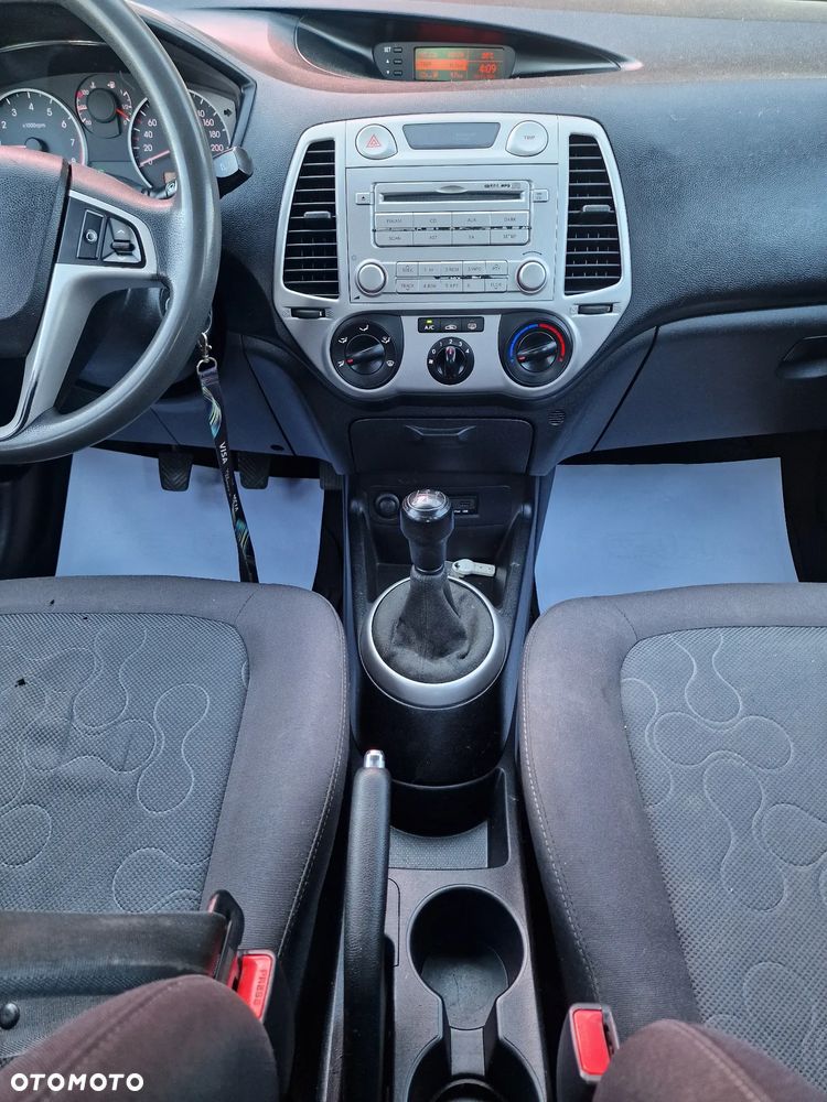 Hyundai i20 - 16