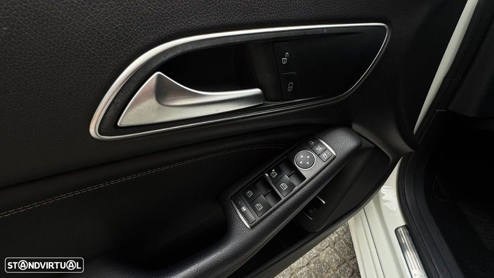 Mercedes-Benz CLA 180 - 8