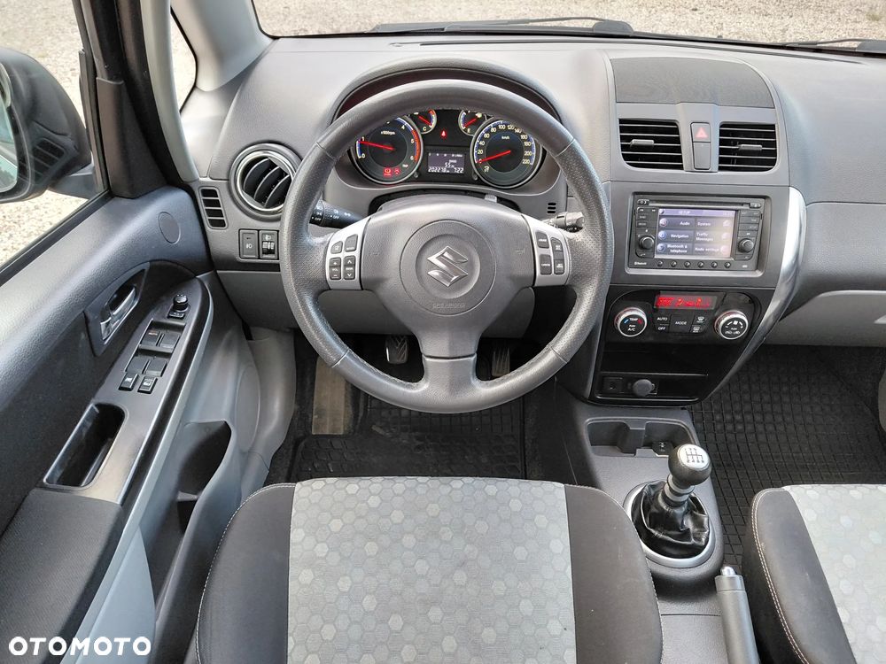 Suzuki SX4 2.0 DDiS 4x2 Comfort - 14