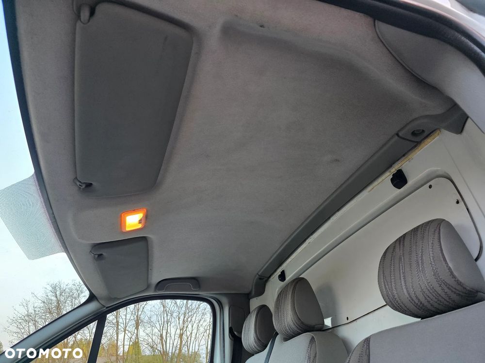 Nissan Primastar - 11
