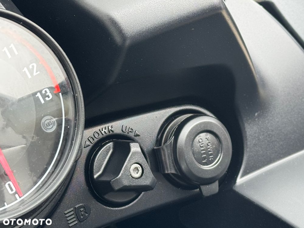 Kawasaki GTR - 15