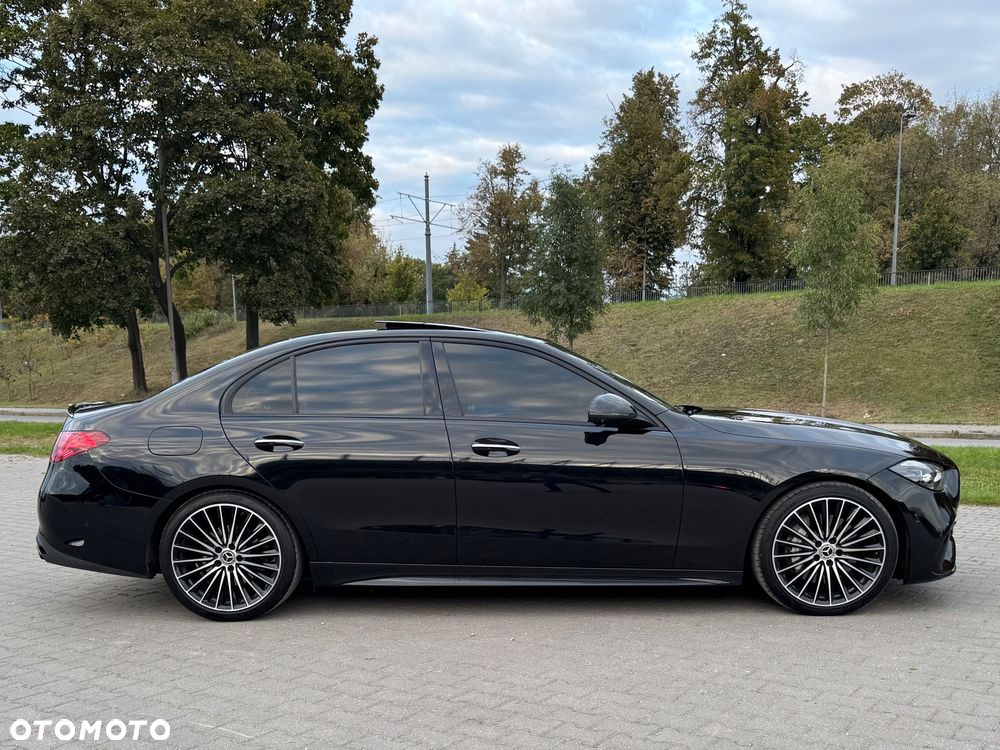 Mercedes-Benz Klasa C 300 9G-TRONIC AMG Line - 12
