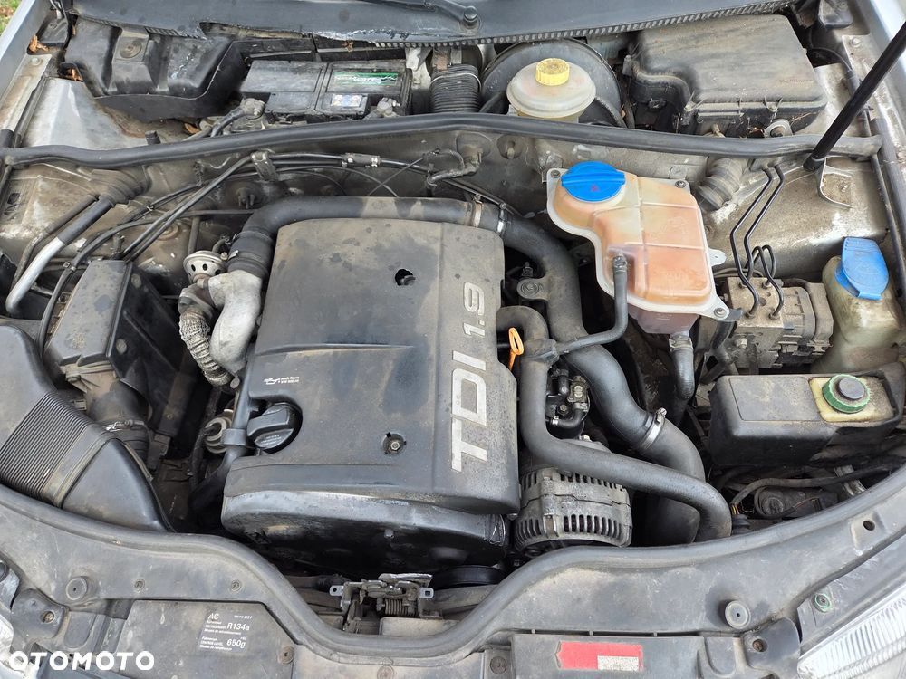 Volkswagen Passat 1.9 TDI - 16