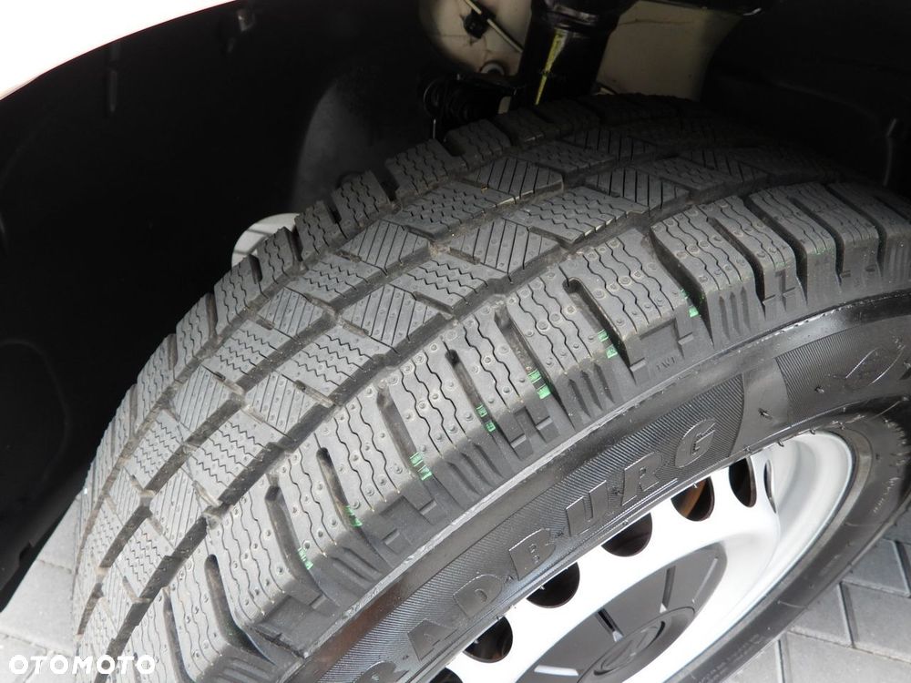 Volkswagen CRAFTER  WYWROTKA TEMPOMAT KLIMATYZACJA  140KM - 26