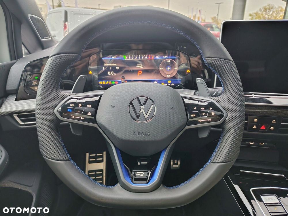 Volkswagen Golf - 13