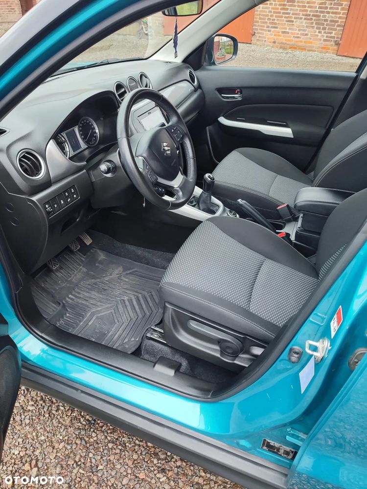 Suzuki Vitara 1.6 (4x4) Allgrip Comfort+ - 10