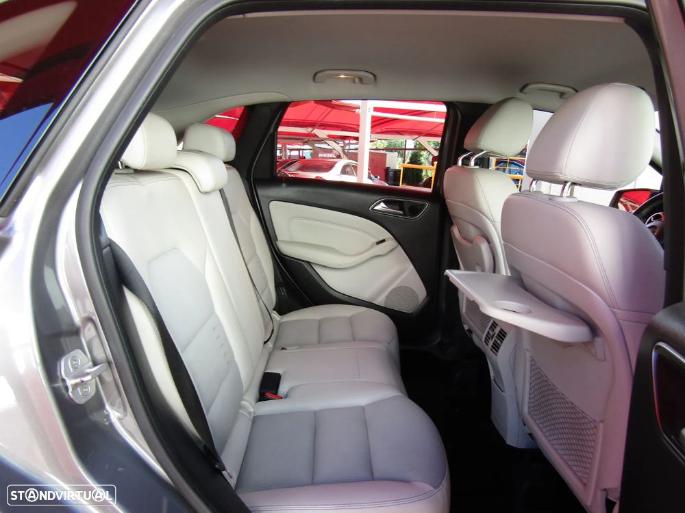 Mercedes-Benz B 200 CDi Style - 18