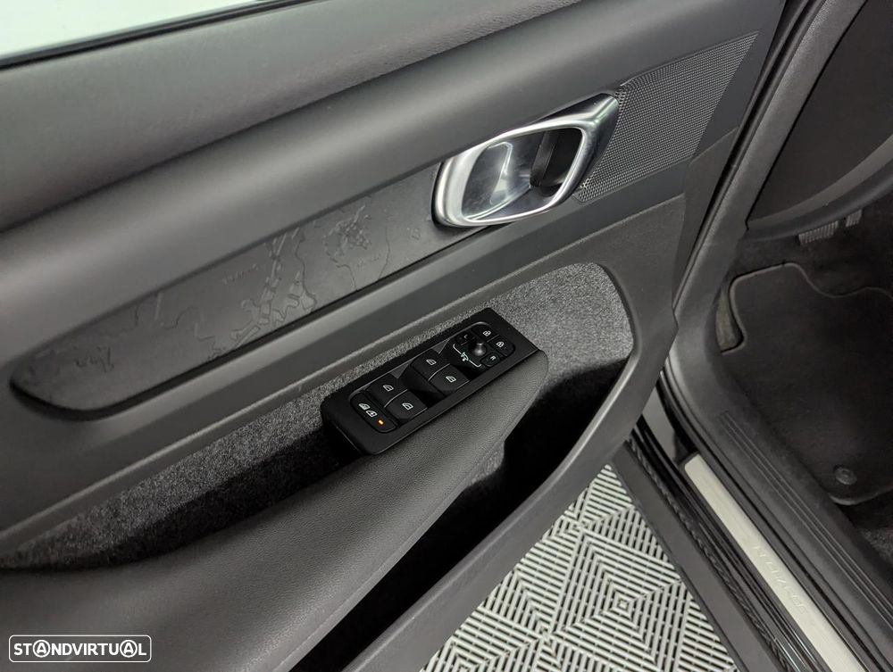 Volvo XC 40 Recharge 69 kWh Single Motor Core - 19