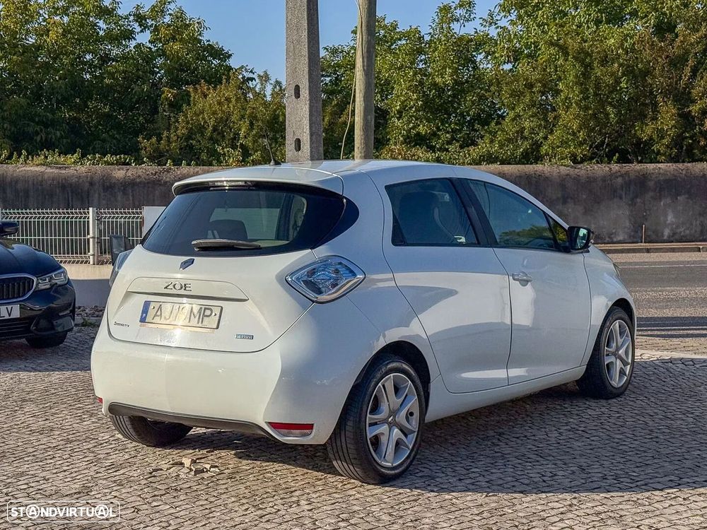 Renault Zoe (s/ Bateria) 41 kwh Life - 4