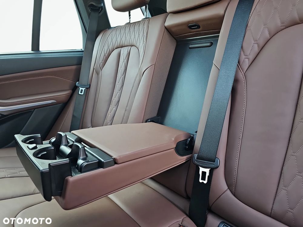 BMW X5 xDrive30d mHEV - 13