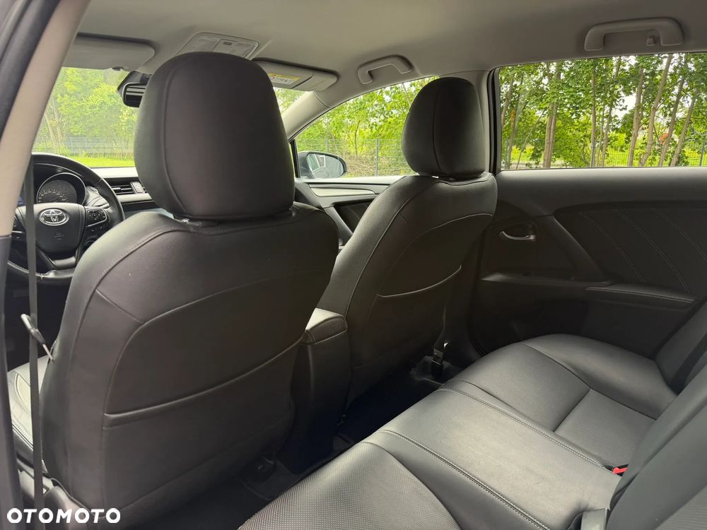 Toyota Avensis 1.8 Prestige - 18