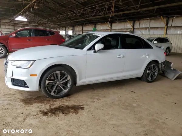 Audi A4 - 1