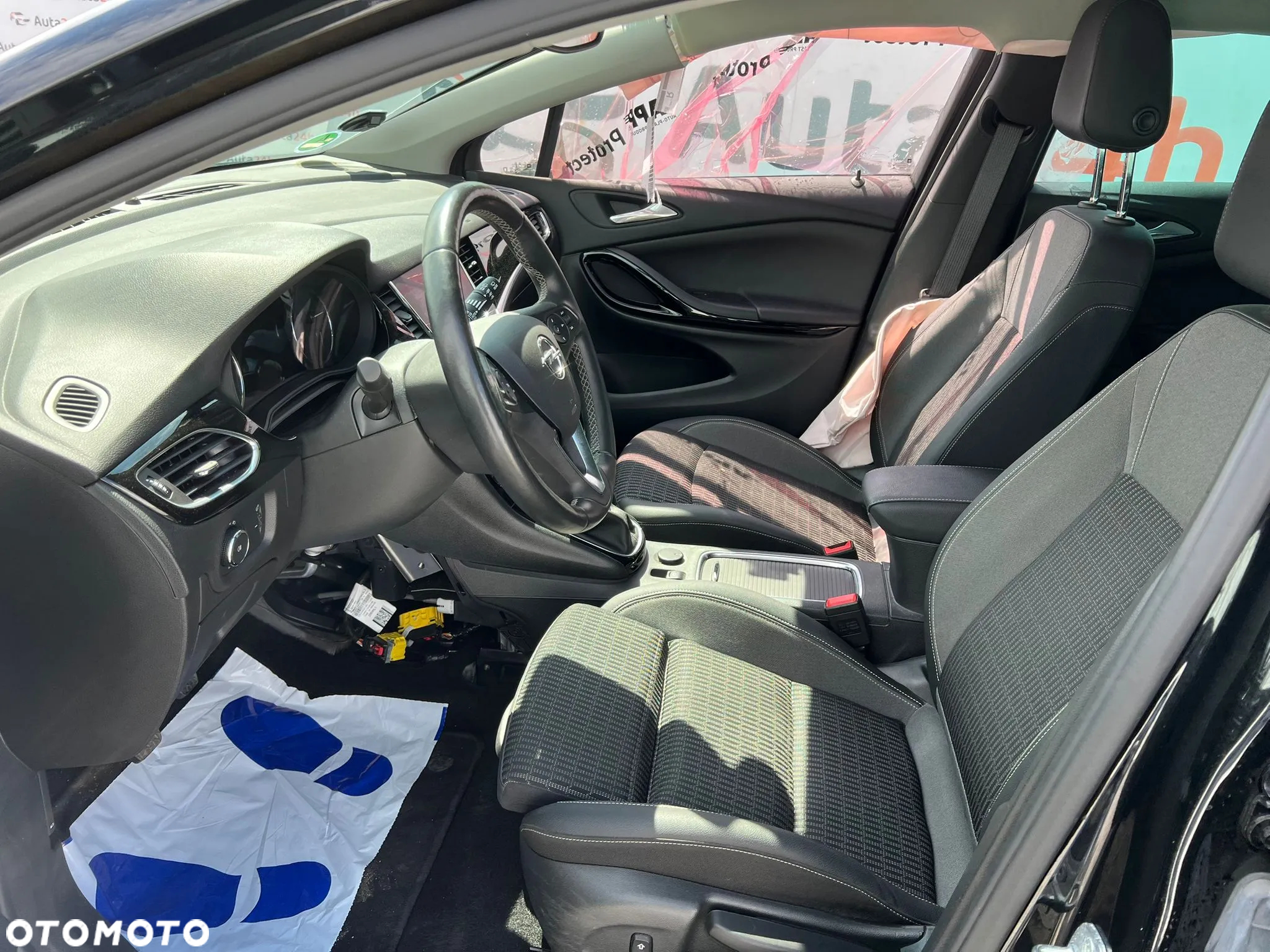 Opel Astra 1.2 Turbo Edition - 10