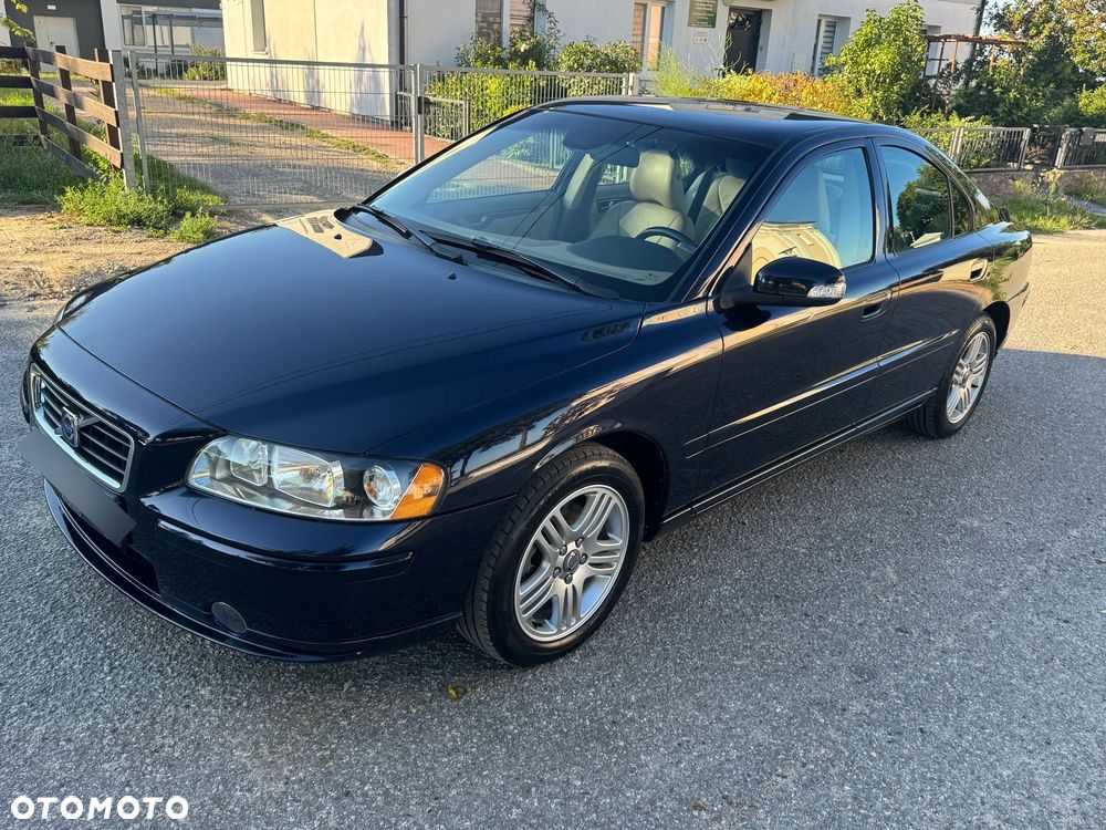 Volvo S60 2.4D Momentum - 3