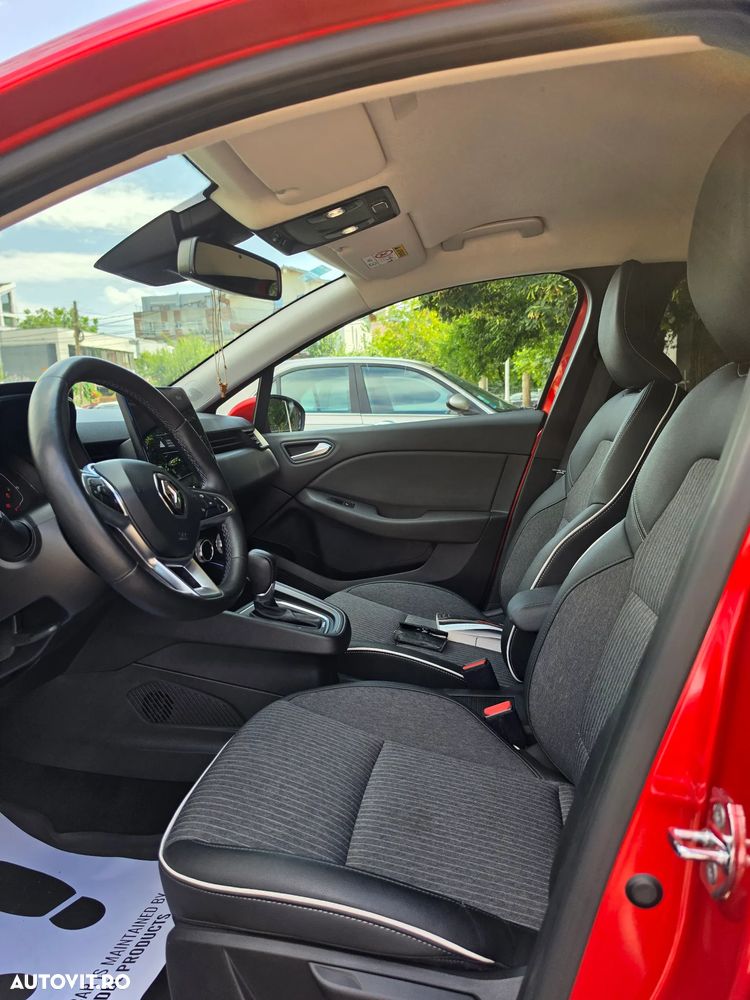 Renault Clio - 8
