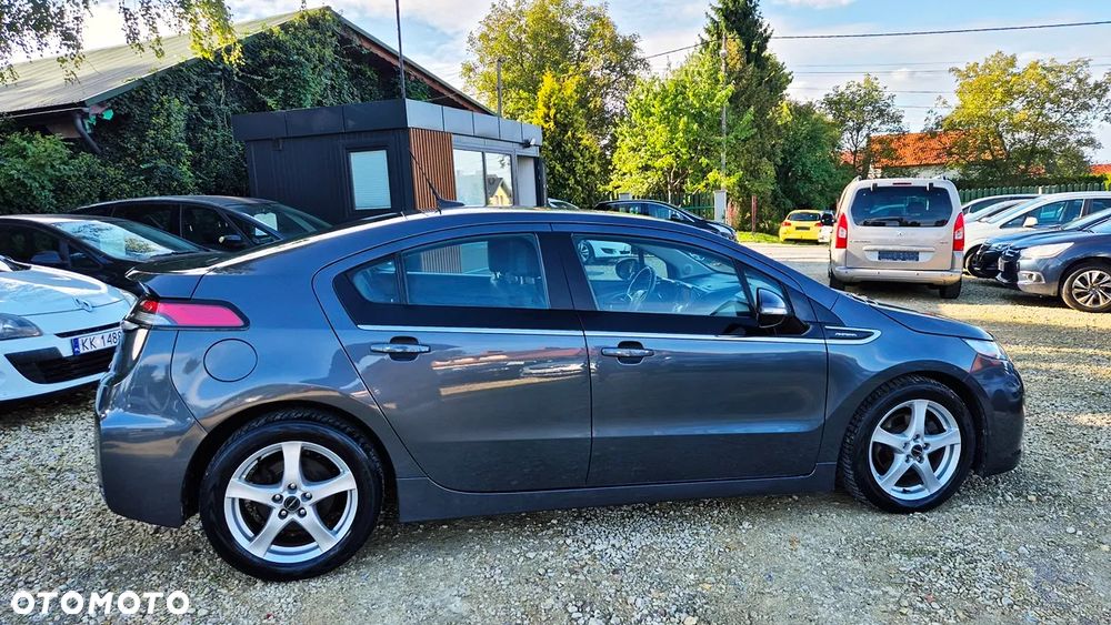 Opel Ampera - 10