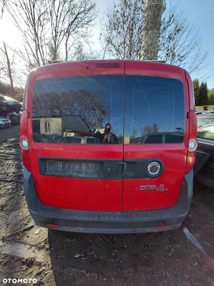 Fiat Doblo 2010r. Drzwi tylne lewe drzwi tylne prawe - 1
