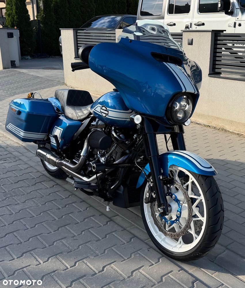 Harley-Davidson Touring Street Glide - 1