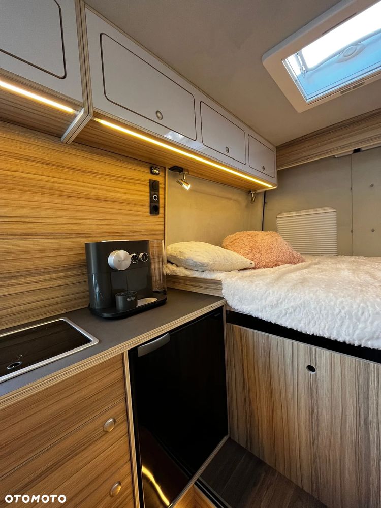 Mercedes-Benz Sprinter - 39