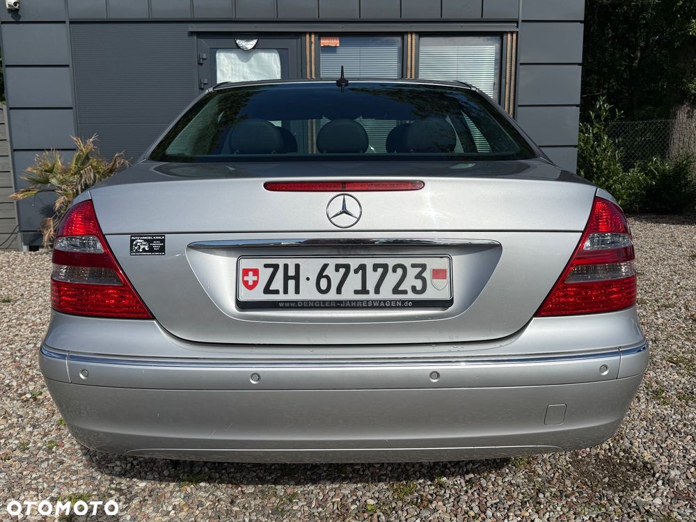 Mercedes-Benz Klasa E 500 7G-TRONIC Elegance - 14