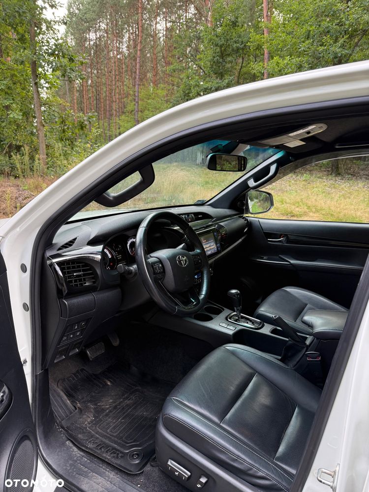 Toyota Hilux 2.4 D-4D Double Cab Dakar 4x4 - 15