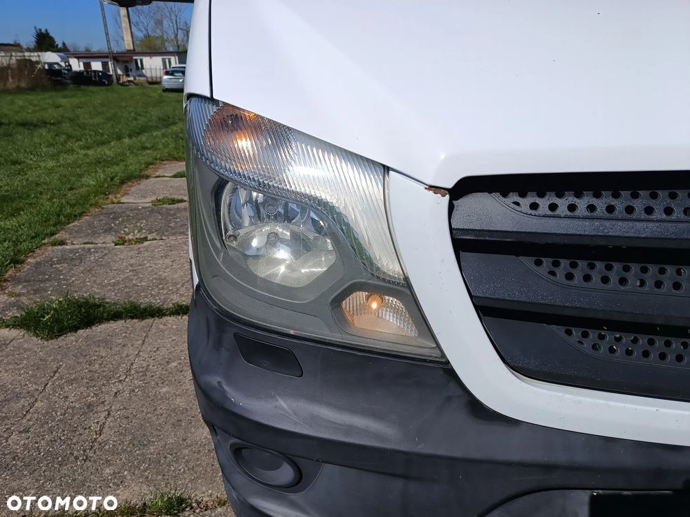 Mercedes-Benz Sprinter KONTENER+ winda ZEPRO (750kg) 2.1 diesel 163kM automat 2015 rok ROZSTAW OSI MAXI 4,34m ZADBANY! - 19