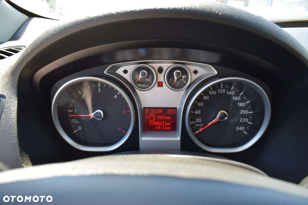 Ford Kuga - 30