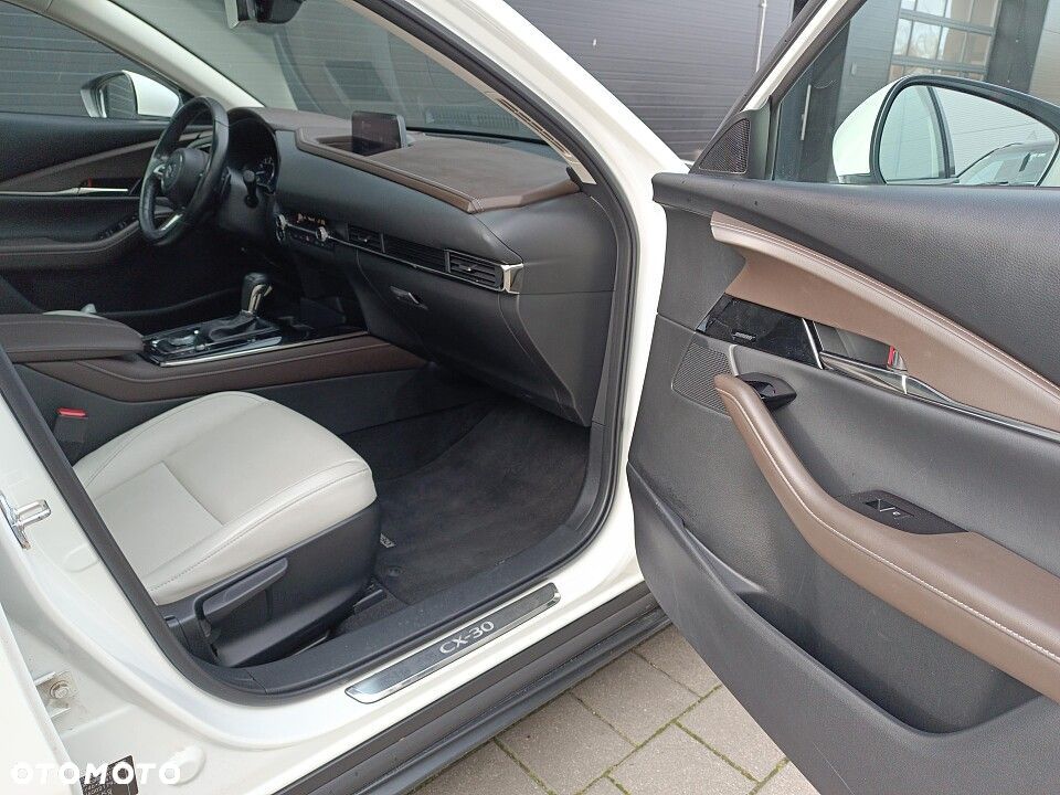 Mazda CX-30 ver-2-0-mhev-enso-2wd - 18