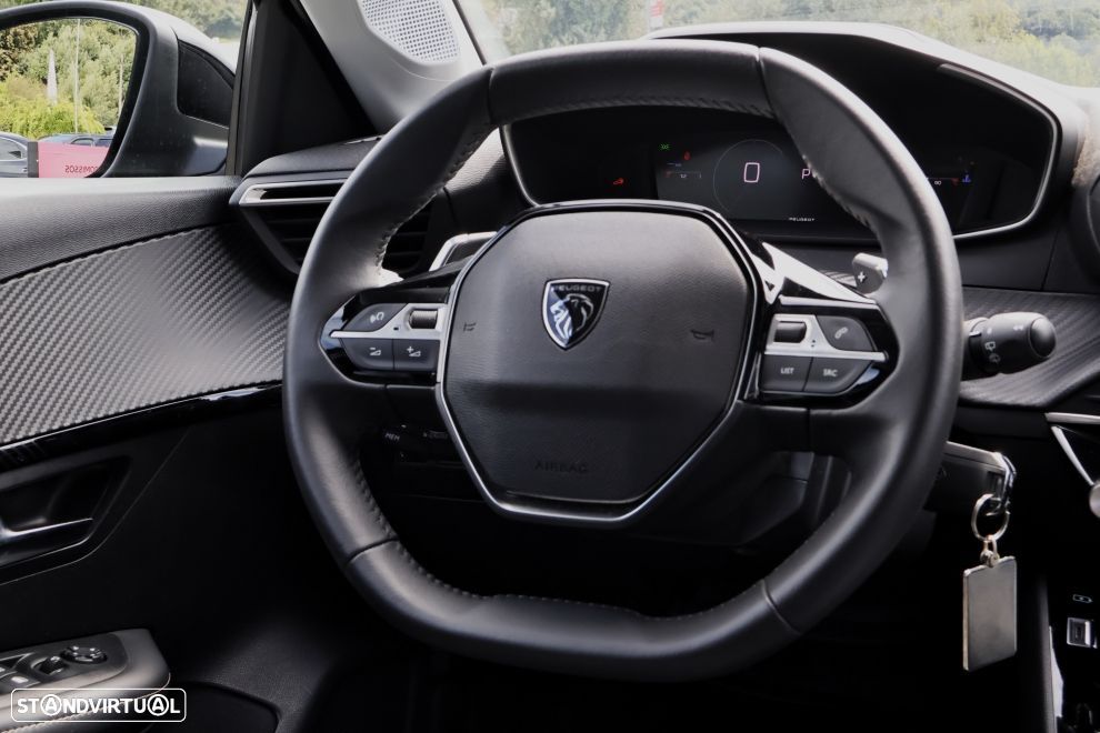 Peugeot 208 1.2 Hybrid Allure e-DCS6 - 8
