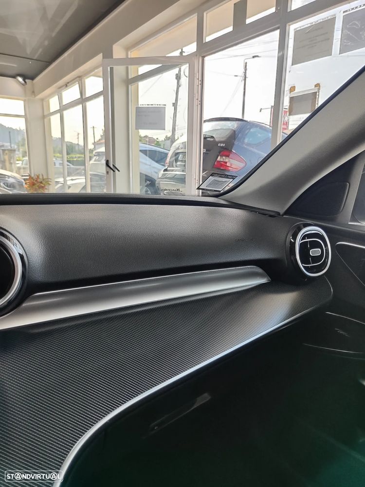 Mercedes-Benz C 220 d Avantgarde - 38