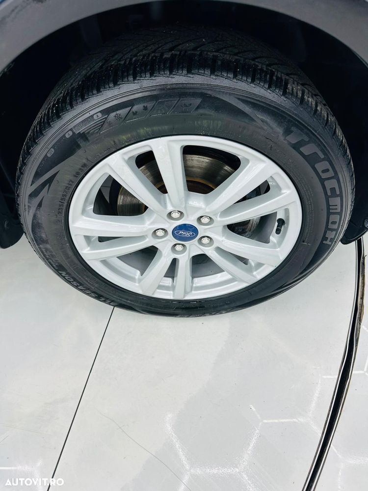 Ford Kuga 1.5 EcoBoost 2x4 Business Edition - 10