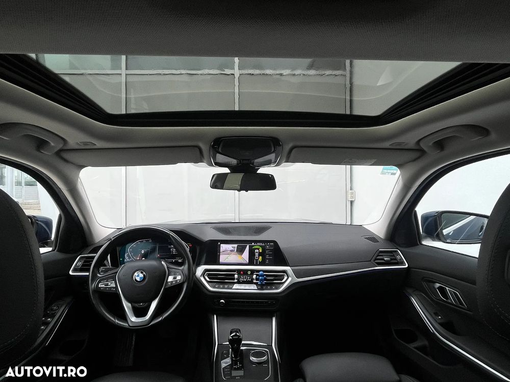 BMW Seria 3 320d xDrive AT MHEV - 13