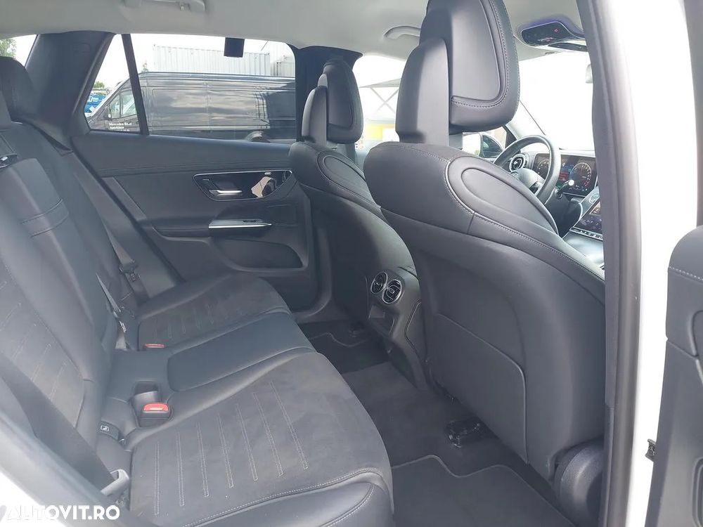 Mercedes-Benz GLC 300 e 4MATIC - 14
