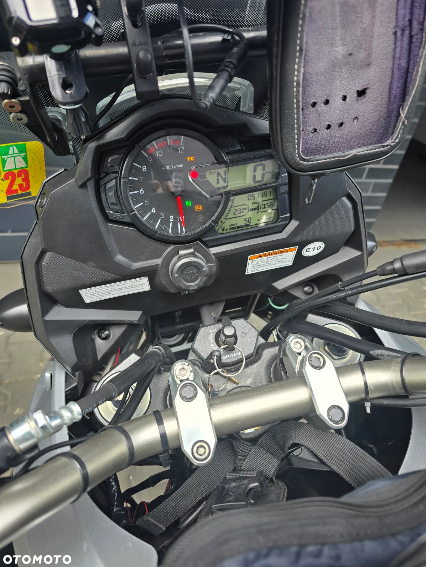 Suzuki DL - 7