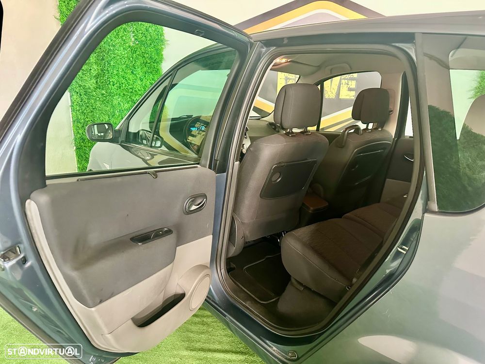 Renault Scénic 1.9 dCi FAP Dynamique - 16