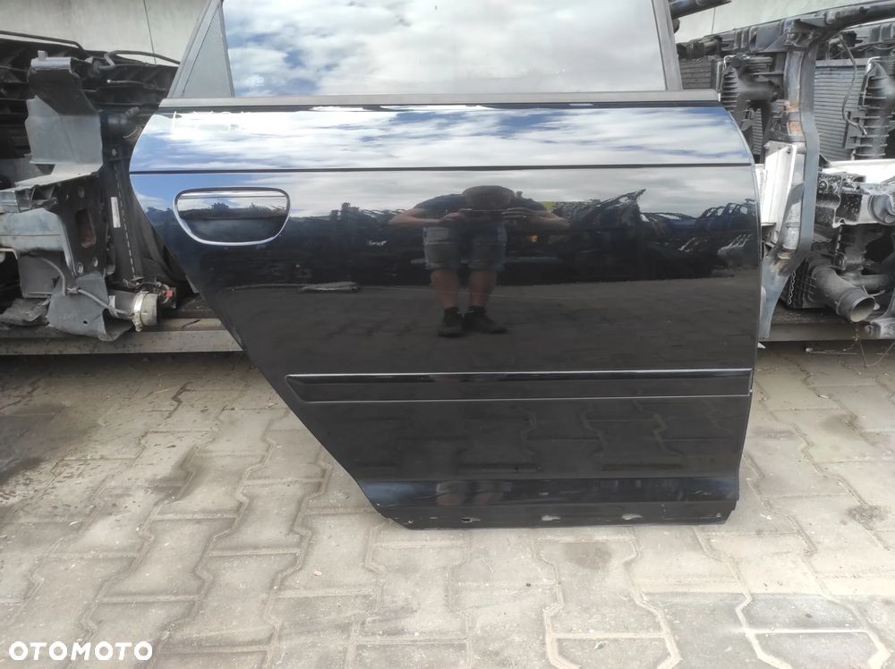 AUDI A3 8P SPOTRBACK LY9B CZARNE DRZWI PRAWE TYLNE PRAWY TYŁ WYSYŁKA !!! - 1